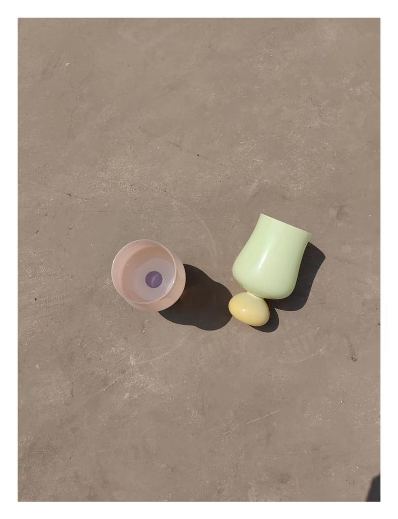 Bunte Glas-Tulpen-Blumen-Glastasse, Retro-Wasserbecher mit hohen Füßen, hohe Borosilikatglas-Tasse, süßes Mädchenherz, Wein- und Milchglas