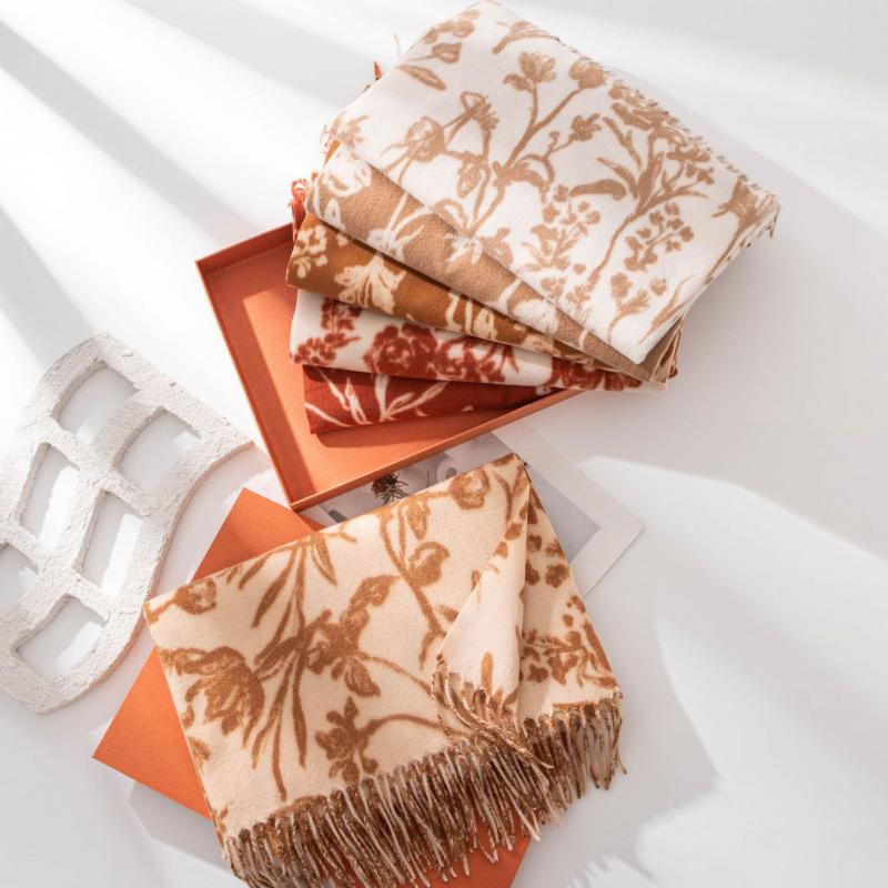 Damen Schal mit Blumendruck Warm Kaschmirgefühl Langer Weicher Schal Wickeltuch Süße Mode Kopftuch Herbst Winter Accessoire