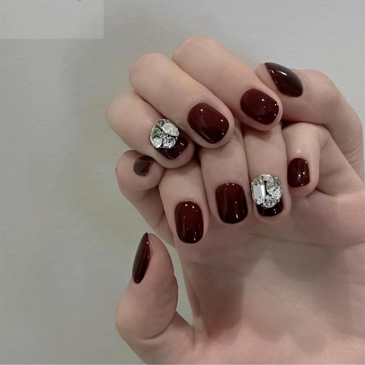 

Wine Red Sparkle Rhinestone Wearable Nails - Removable False Manicure Stickers
