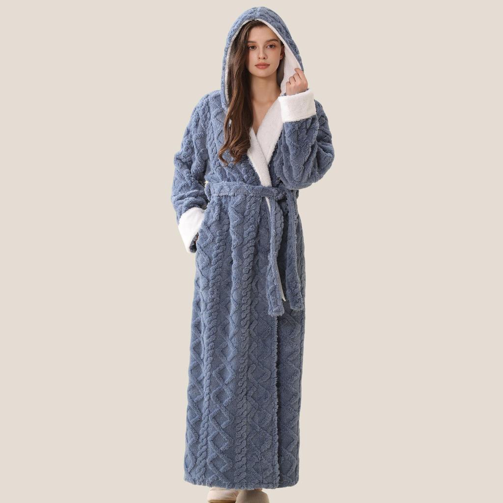 Women's Extra-Long Hooded Flannel Coral Fleece Bathrobe: Warm and Thickened for Couples