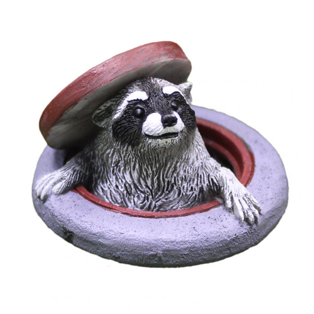 

6cm Raccoon Ornament Resin Under Manhole Cover Garden Decor Miniature Resin Imitation Animal Figure Statue Home Yard Decoration