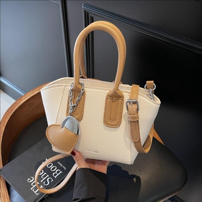 Hand Carry Fashion Bag Women's New Shoulder Bag Commuter Messenger Bag Women