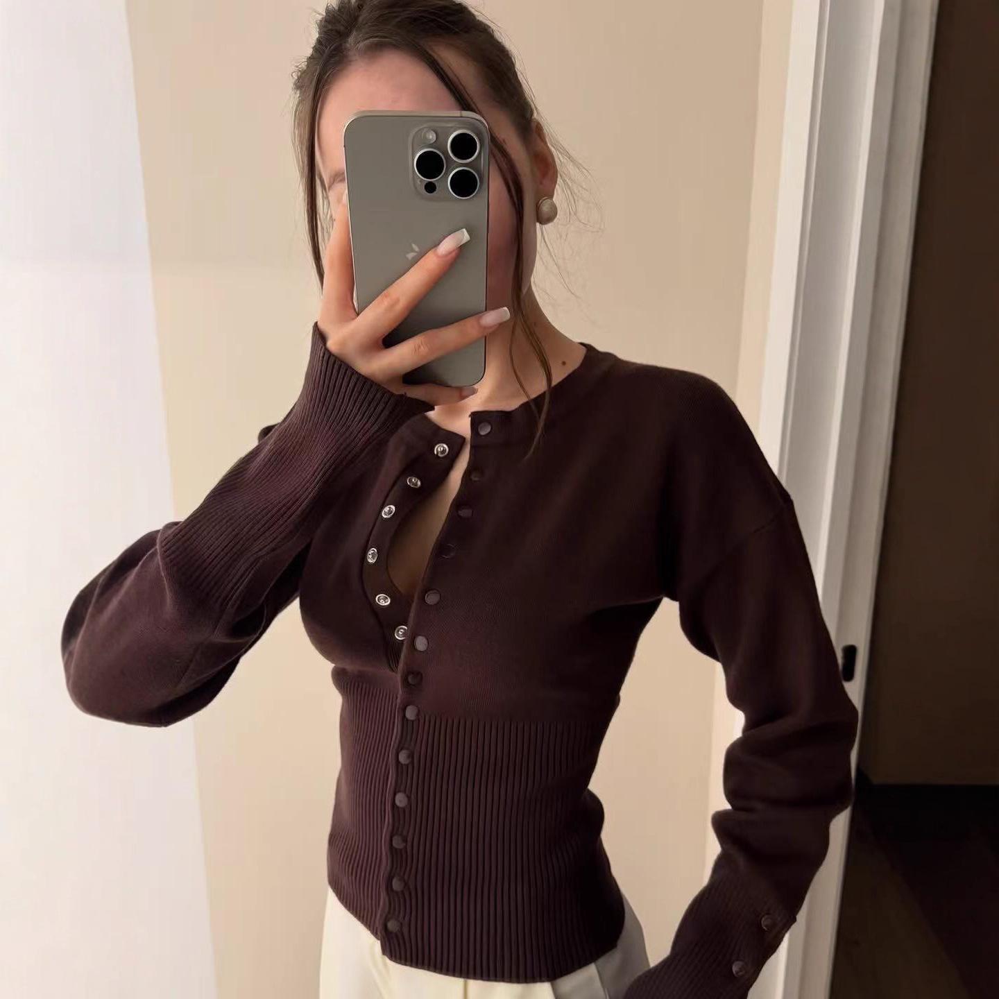 

Knit Button Front Long Sleeve Cardigan Sweater L темно-коричневого кольору