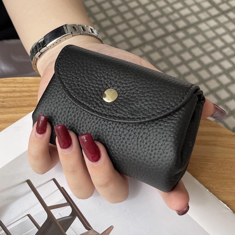 

Мужской и женский мини-кошелек для монет из натуральной кожи: Японский дизайн, издание 2025 года