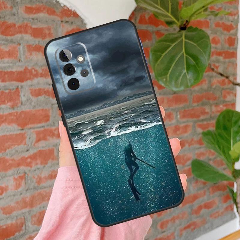 

Scuba Diver Underwater Diving Phone Case For Samsung Galaxy A54 A34 A14 A55 A35 A25 A15 A52 A32 A12 A51 A71 A13 A33 A53 Samsung A53 5G