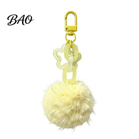 Pompom Pendant with Hollow Star Plush Ball Keychain, Fluffy Star, Backpack Portable Bag Decoration Purse Decorative Accessories, Gift for Women Girls