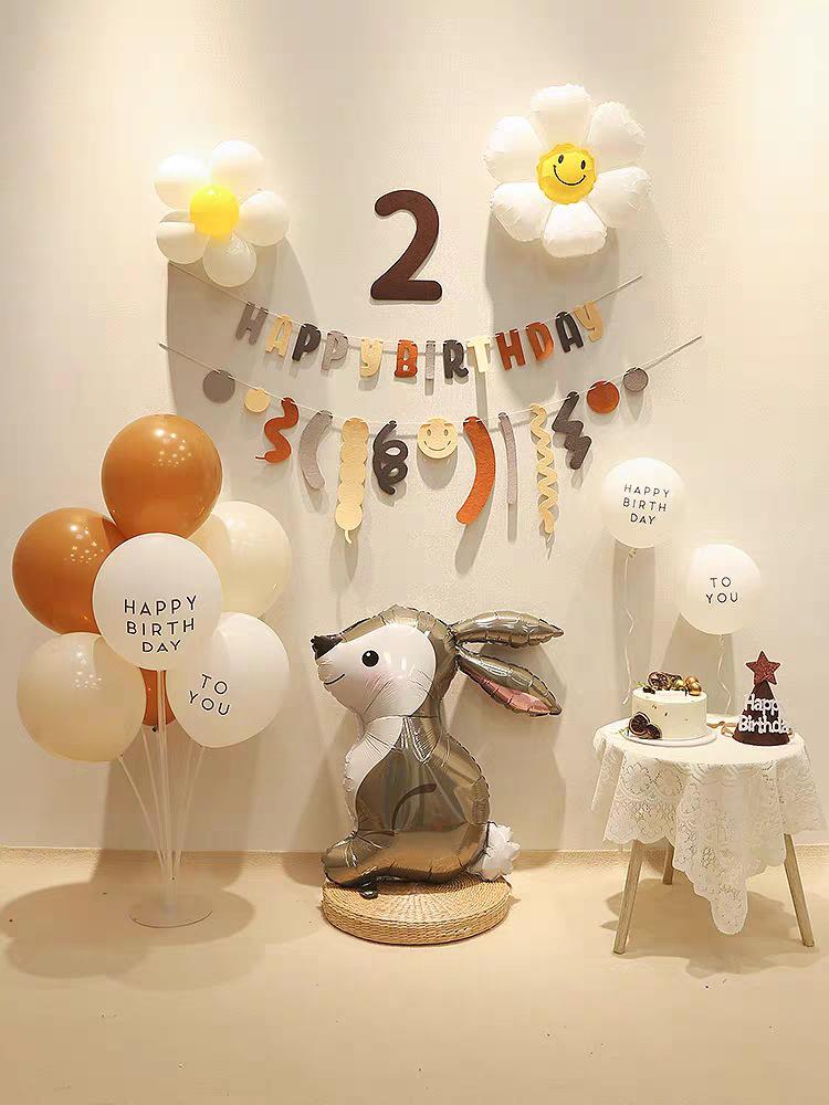 100 Days Birthday Banner: Forest-Themed Baby Anniversary Decoration with Pull Flags and Balloons