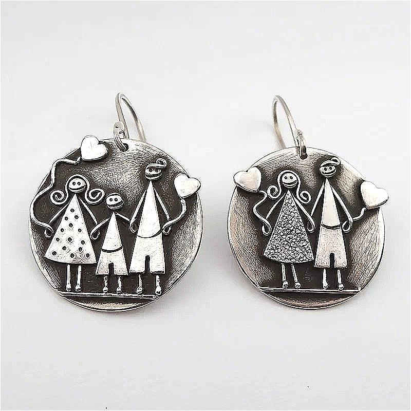 Creative Vintage Hand Carved Family Pattern Round Pendant Earrings for Women  Festival Commemorative Jewelry Crafts Gifts