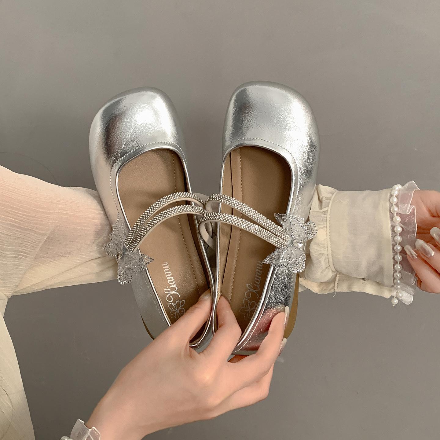 

Silver French retro square head light mouth low heel single shoes women s summer 2025 new with skirt versatile Mary Jane shoes 40 серебряный