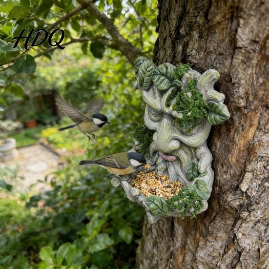 Hängender Vogelhäuschen für Terrasse Baumgesicht Futterspender Alte Mann Statue Outdoor Fantasy Garten Kunst Dekor Harz Skulptur Dekorativer Hinterhof Bäume