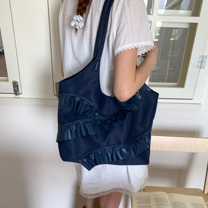 Korean Version of Casual Commuter Tote Bag Women's 2025 New Pleated Lace Women's Bag Versatile Large-capacity Shoulder Bag