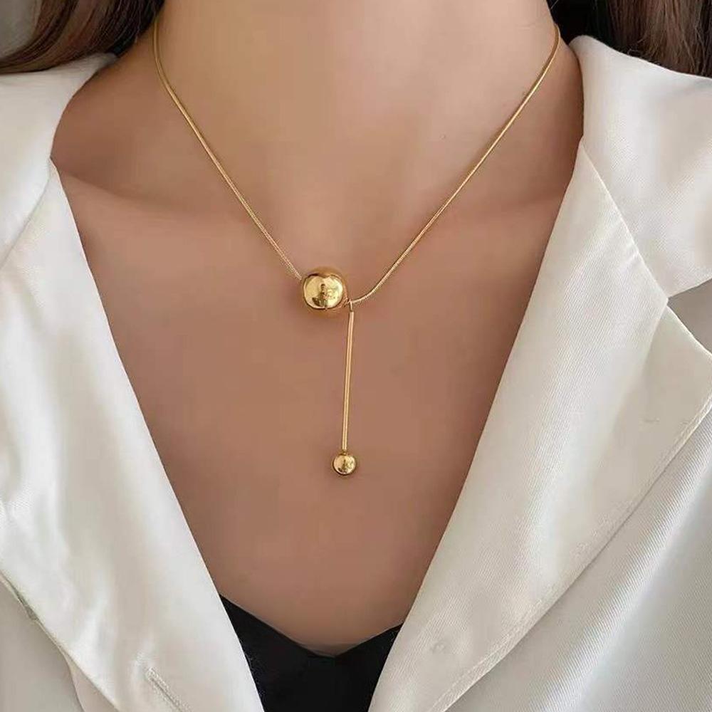 Charm Gold Metal Ball Pendant Necklace for Women Temperament Design Long Collar Jewelry Accessories Party Gift