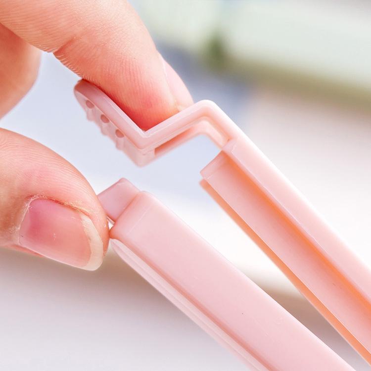 Set of 5 Mini Plastic Snack Bag Clips for Sealing