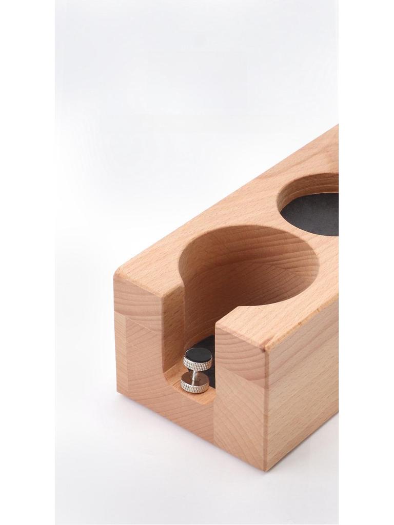 Kaffeestampferbasis und Spendersitz aus Holz zur Aufbewahrung des Maschinengriffs