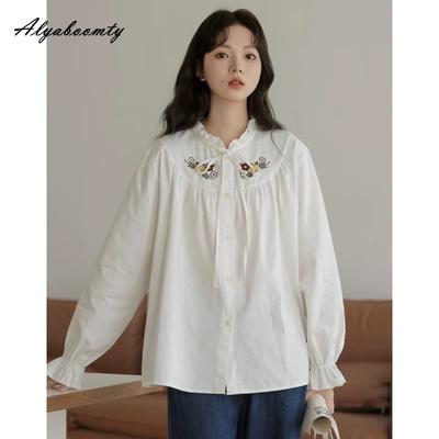 2026 Japanisches Mori-Girl Übergröße Damenhemd Rüschenkragen Schleife Blumenstickerei Weiß Übergroße Bluse Lässig Locker Baggy Basic Oberteil