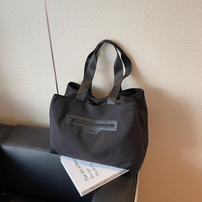

Spring and summer new fashion tote bag large capacity handbag travel bag simple casual shoulder bag чёрный