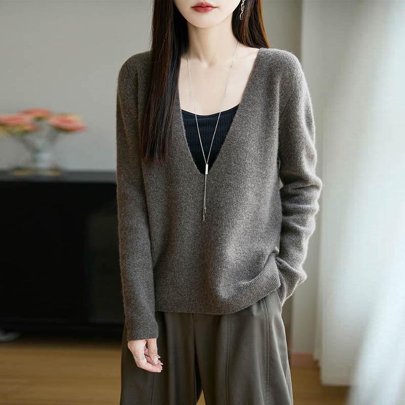 Women's V-Neck Wool Knit Slimming Sweater - Long Sleeve Base Layer