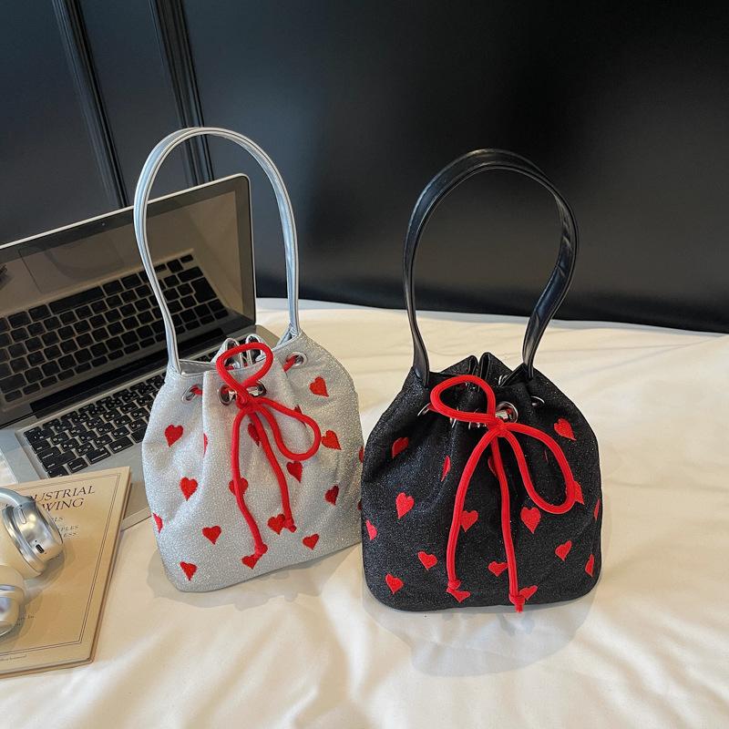 Bag women's bag  new Korean version fashion embroidery thread love bucket bag portable strap contrasting color messenger bag