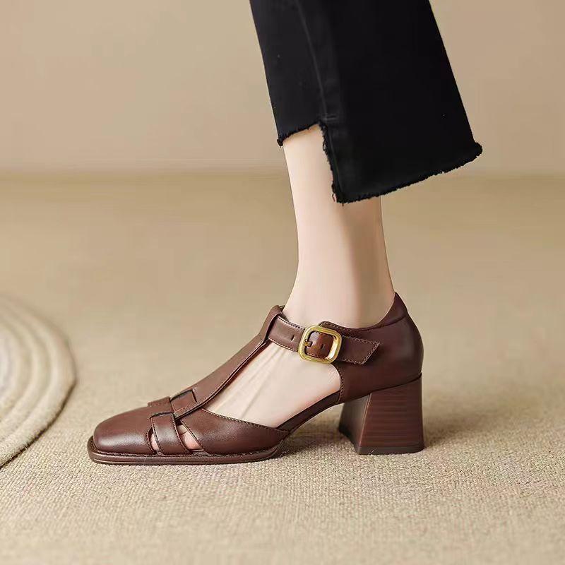 Roman Shoes Women's Soft Leather French Summer New 2025 Hollow Word Thick Heel Bag Head with Retro High Heel Sandals