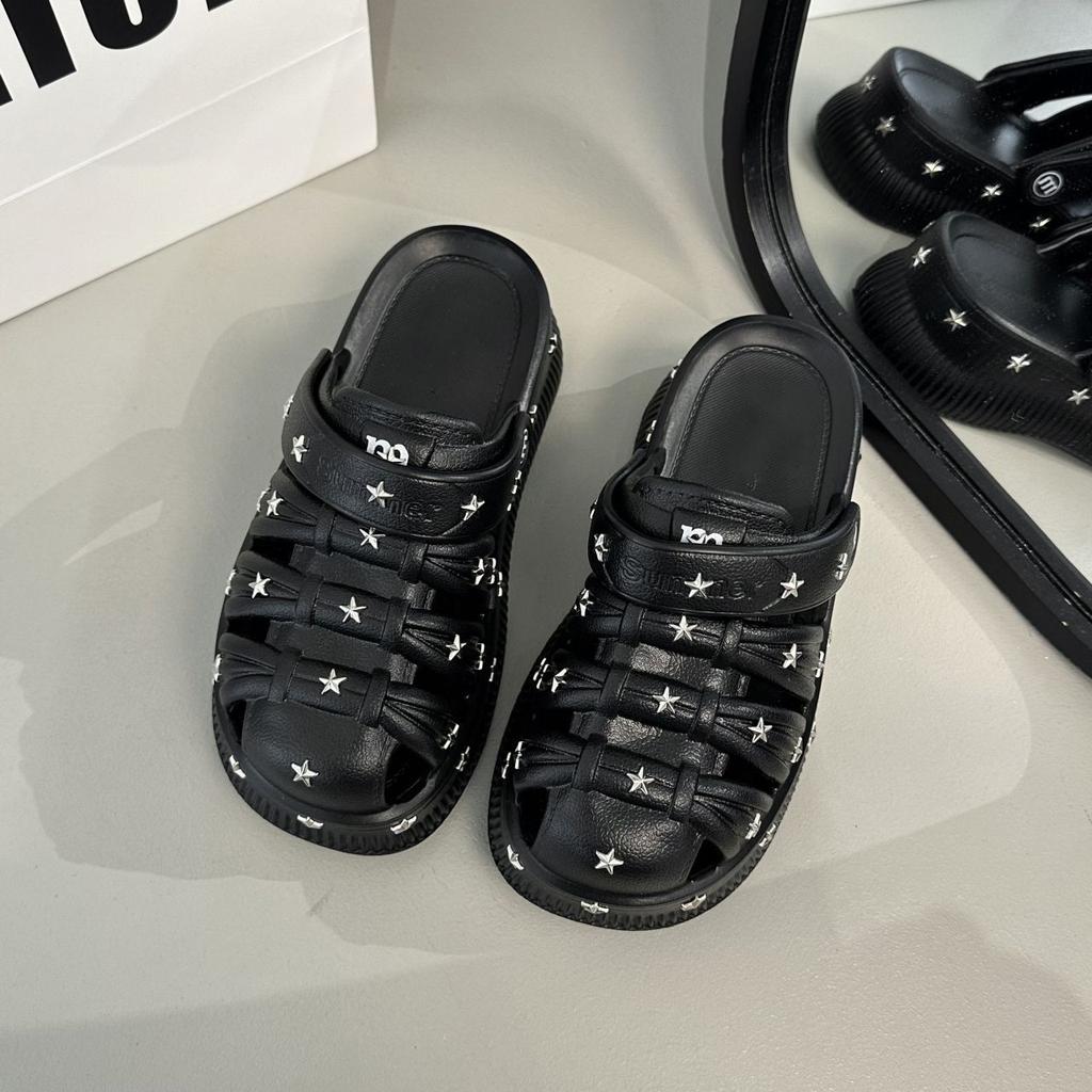 Baotou half slippers thick-soled small beach sandals Internet celebrity super fire star hole shoes women's outer wear 2025 new models