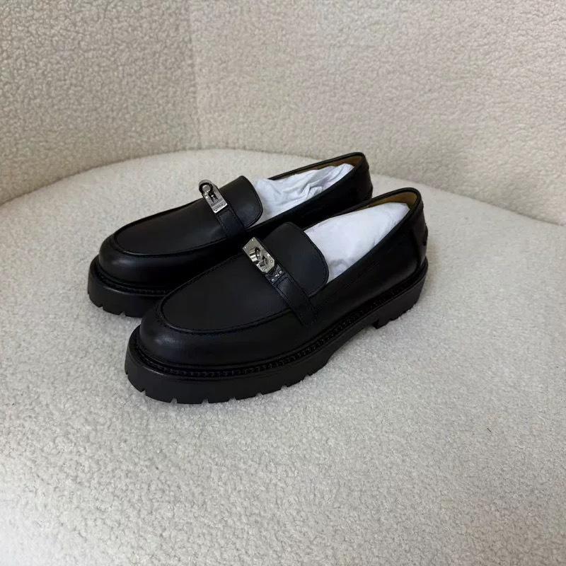 Leather British style round head deep mouth thick sole lock one pedal small leather shoes women's spring autumn and winter new loafers single shoes