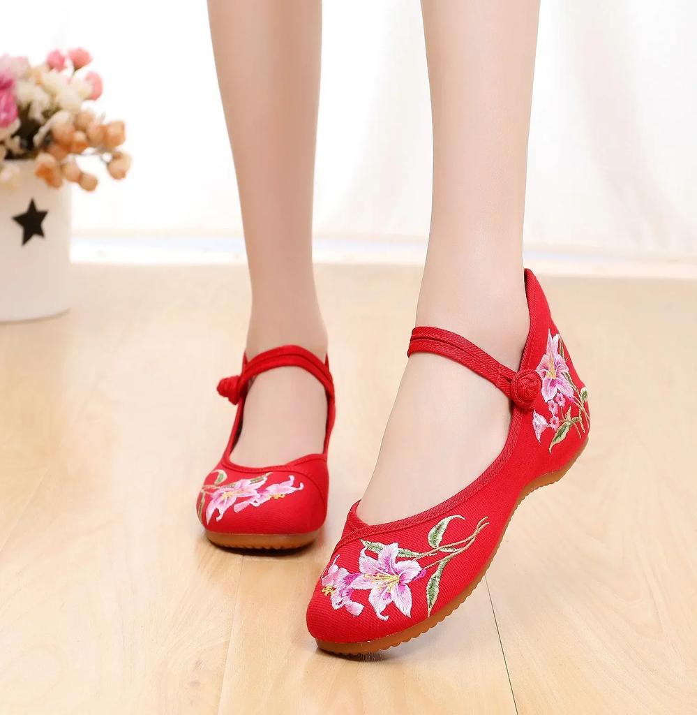 Mode Vintage Femme Chaussures en Tissu Élégant Style Ethnique Décontracté Broderie Streetwear Style Chinois Chaussures Femme Été