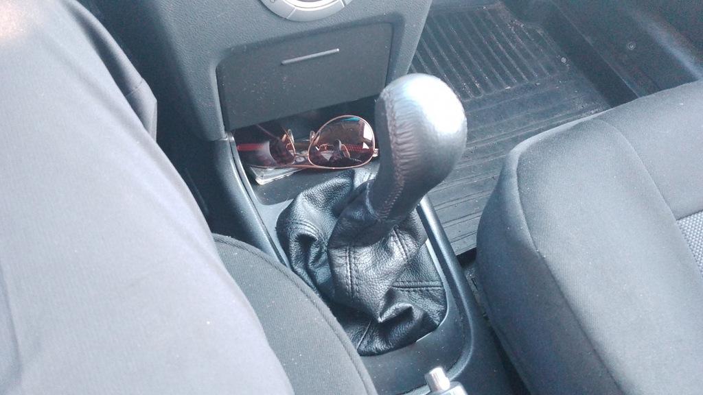 Universal Case with Gear Knob (black, Leather)