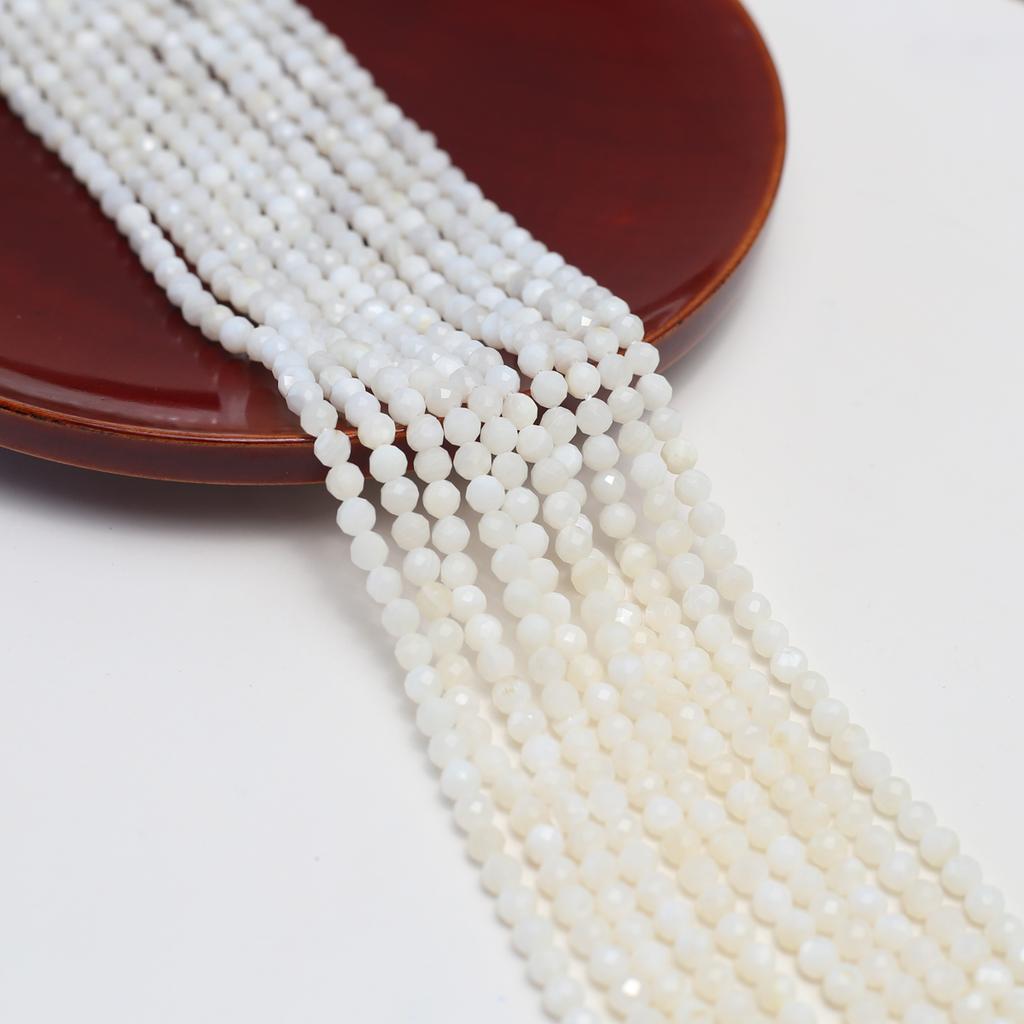 Přírodní sladkovodní mušlové korálky Bílé fasetované korálky 2-4mm Pro výrobu šperků DIY Náhrdelník Náramek Náušnice Doplněk Délka 38cm