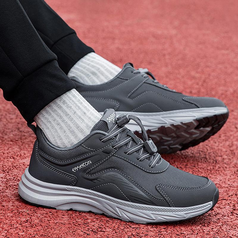 Genuine foot spring and autumn models, Chinese non-slip soft sole, light leisure sports walking shoes, mother shoes