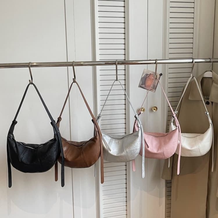 Retro soft leather dumpling bag women's shoulder messenger bag