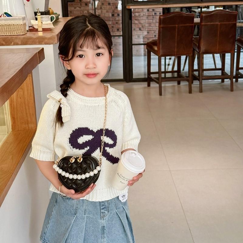 Trendy And Stylish Kids Shoulder Bag With Quilted Pattern Cute Heart For Boys And Girls