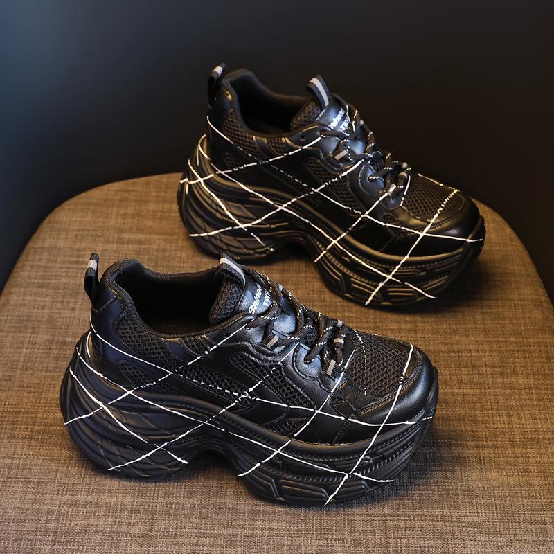 

1586-29 Женские кроссовки на толстой подошве, 8 см скрытый каблук, папины кроссовки - Осень 2025, спортивный повседневный стиль 34 чёрный