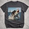 Lustiges Katze beißt Hai Shirt, Schwarze Katze Hai Meme Tee, Katzenliebhaber Geschenk, Ozean Tier Vintage Grafik T-Shirt, Albernes Katze Neuheit Tee