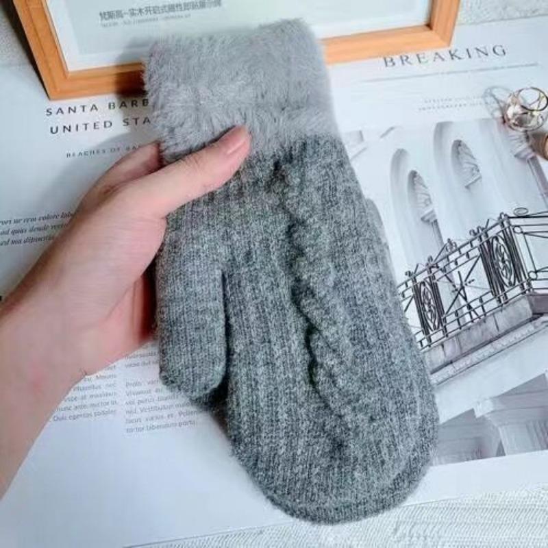 Winter Women's Warm and Cute Cycling Yarn Knitted Cycling Gloves for Students with Full Fingers and Thick Velvet Wrapped Cotton Gloves