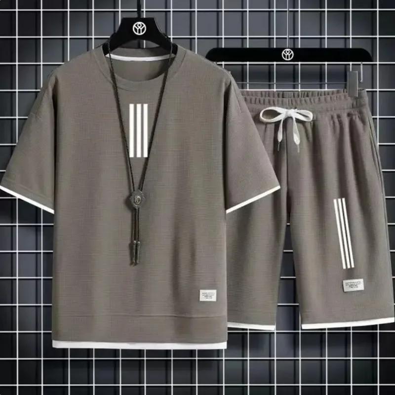 Adida Chándales de Hombre Nuevo Trajes de 2 Piezas de Manga Corta Camiseta Estampada + Pantalones de Chándal Conjuntos Ropa Deportiva Casual de Verano para Estudiantes