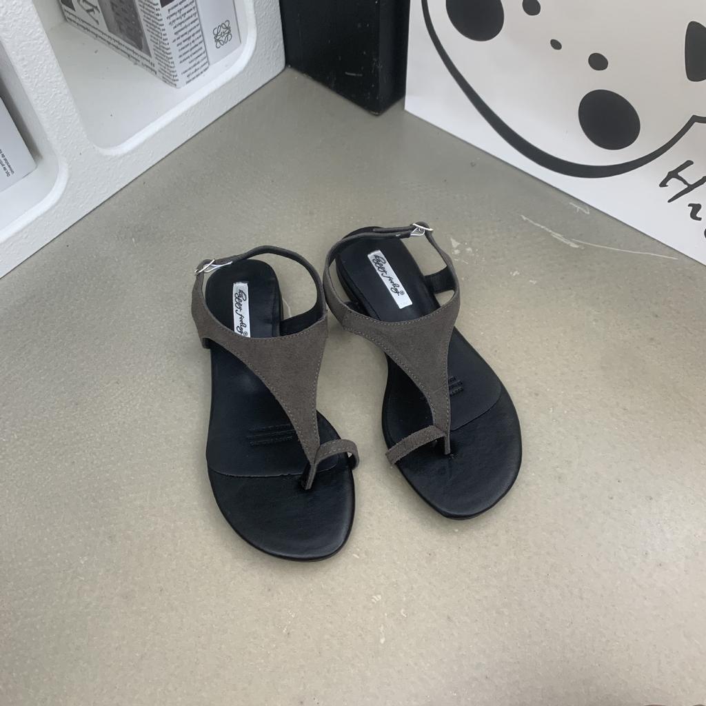 Fashion Women's sandals 2025 new fashion toe flat sandals for outdoor wear on the beach retro Roman