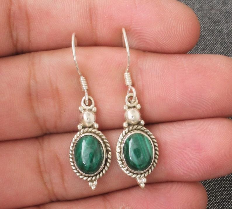 

Серьга из стерлингового серебра 925 пробы с малахитом, дизайнерская серьга для женщин, подарок для нее