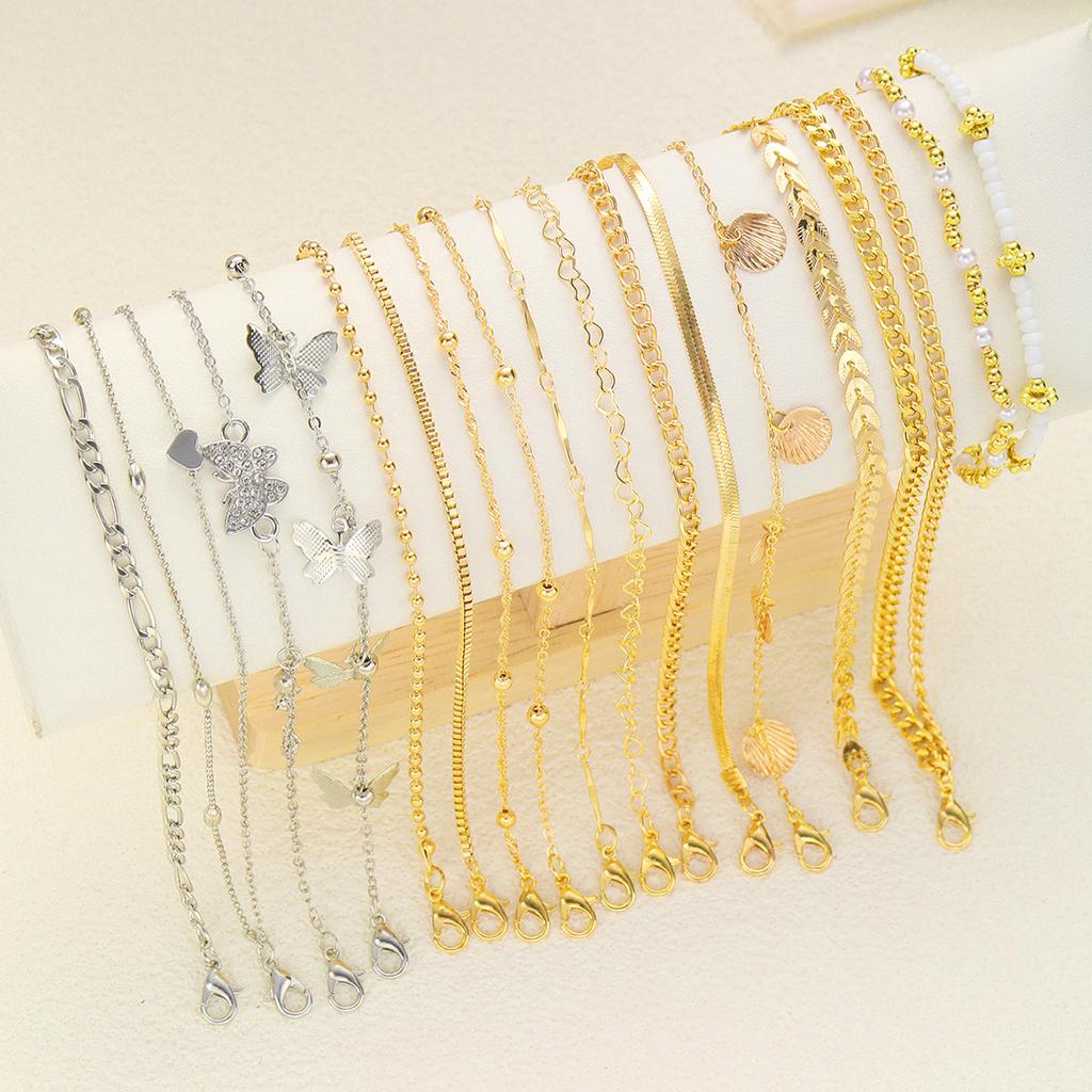 18pcs Bohemian Anklets for Women Retro Multi-Layered Star Heart Butterfly Pendants Anklets Summer Beach Cuban Link Jewelry Gifts