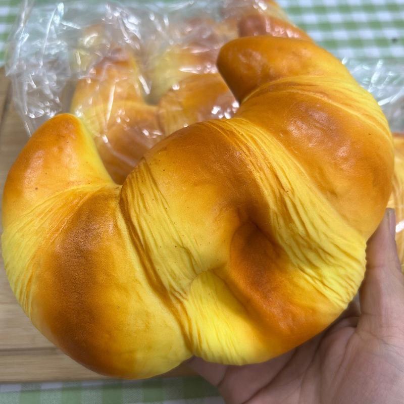 Super Pegajoso Macio Grande Brinquedo Croissant Ascensão Lenta Pegajoso Brinquedos para Alívio de Estresse Abreagir Squishies Realistas Brinquedo Para Crianças Adulto