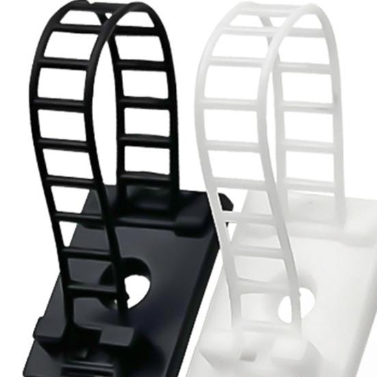 24/48 ks Vánoční girlanda věšák Nastavitelné girlandové háčky Kravaty Držák na vánoční punčochy Opakovaně použitelné lepicí pásky pro výzdobu krbových oken