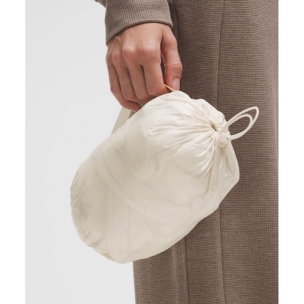 Lululemon Pack It Down Vest  Lustre Light Ivory