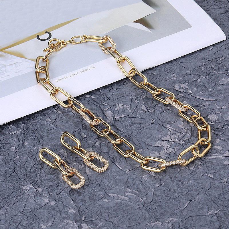 

Zircon Gold Oval Necklace & Earring Set: Versatile Spring Fashion for Influential Women