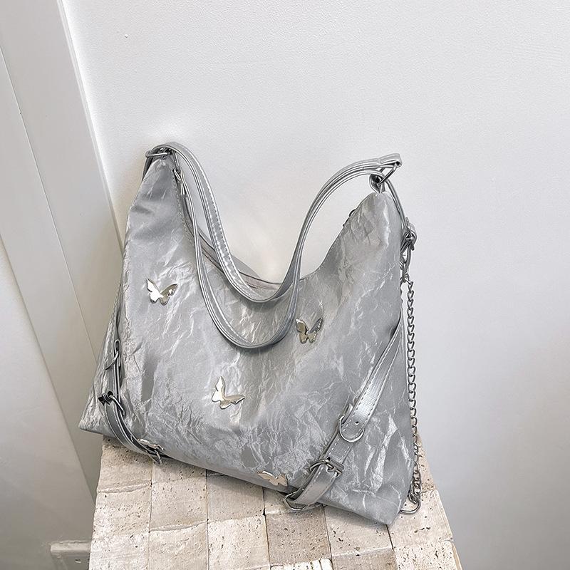 Large capacity commuter backpack 2025 summer new fashion butterfly underarm shoulder bag versatile chain tote bag