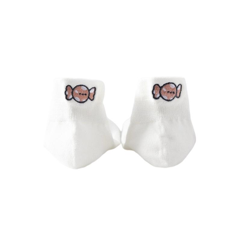 Ladies Spring and Summer Style Cotton Deodorizing Sweaty Cartoon Embroidery Cute White Socks
