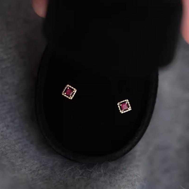 Square Red Zircon Earrings For Women Simple Delicate Mini Lady Wedding Jewelry Gifts Wholesale