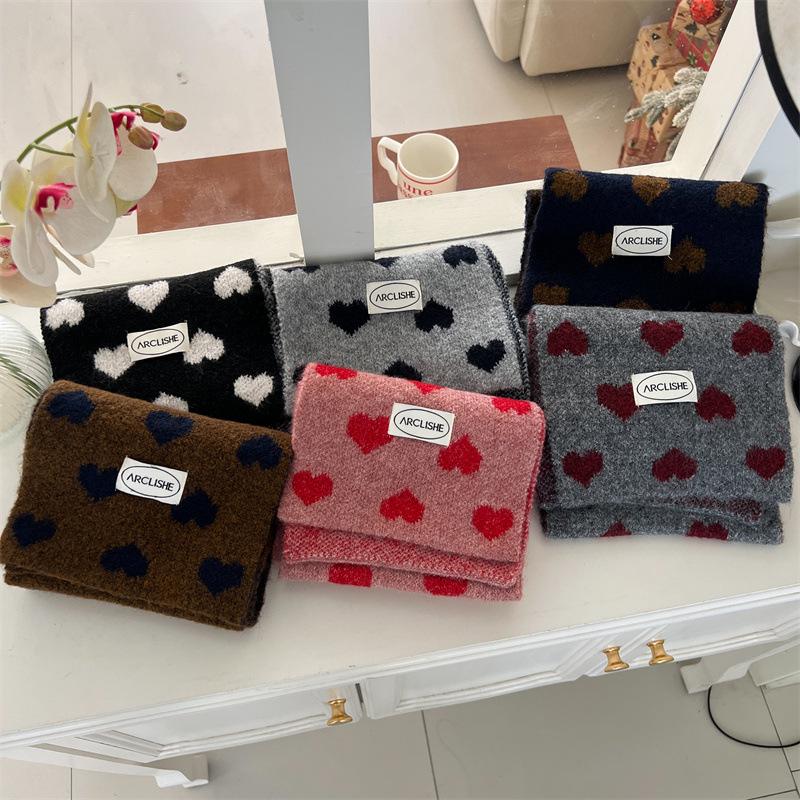 Cute & Warm Heart Jacquard Knitted Scarf for Children - Versatile Neck Gaiter for Boys & Girls