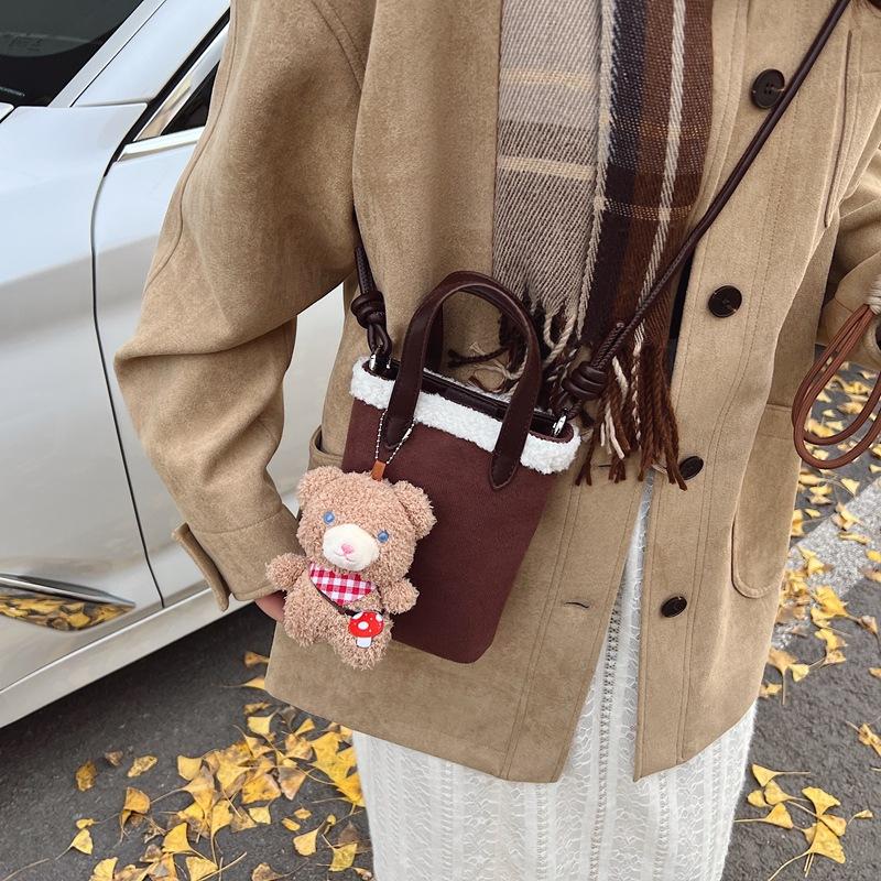 Autumn and Winter New Niche Design Matte Retro Handbag Bag Women's Premium Texture Leopard Print Single Shoulder Crossbody Mobile Phone Bag