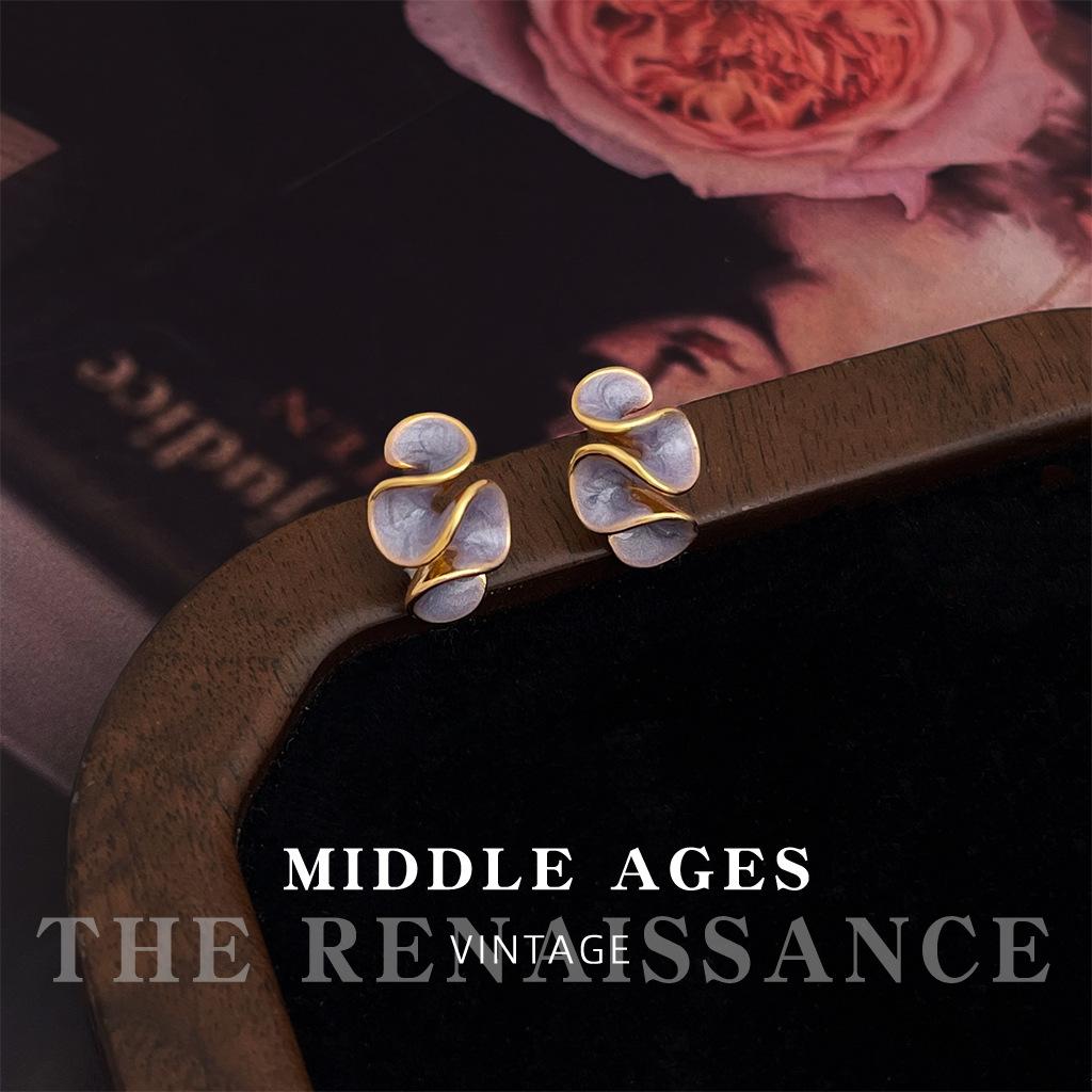 

Enamel drop glaze spiral pleated stud earrings French vintage geometric earrings earrings