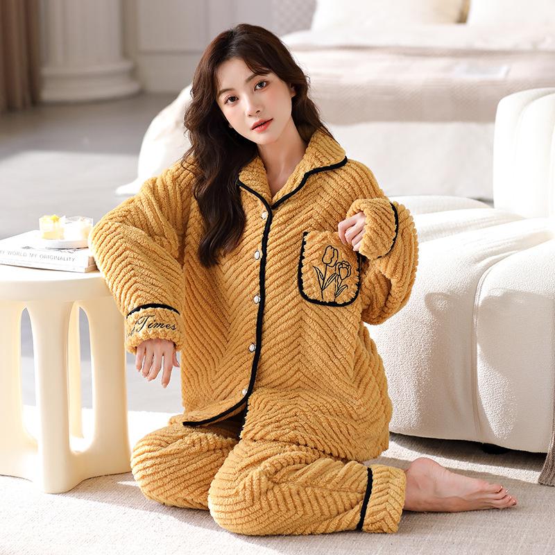 Pajama Women's Autumn/Winter Coral Velvet Set New Women's Flannel and Fleece Thickened Warm Home Wear