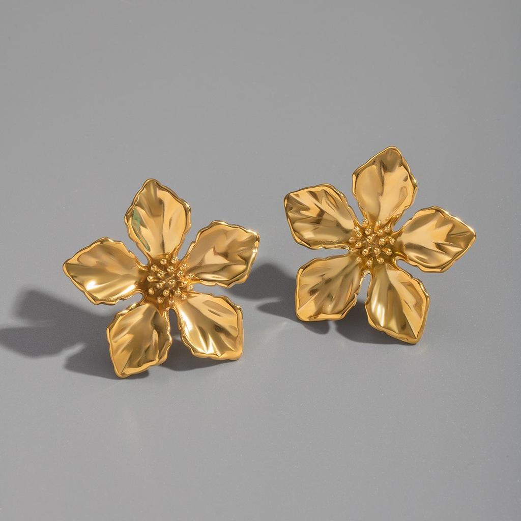 Elegant 18K Gold-Plated Stainless Steel Flower Stud Earrings - Versatile, High-End, Non-Fading for Women